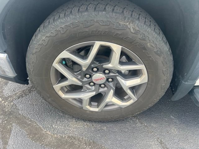 Certified 2022 GMC Sierra 1500 SLT w/ SLT Premium Plus Package AWD/4WD image 16