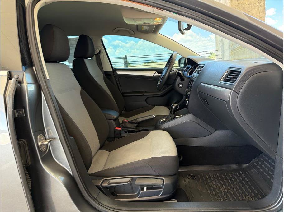 Used 2017 Volkswagen Jetta S FWD image 14