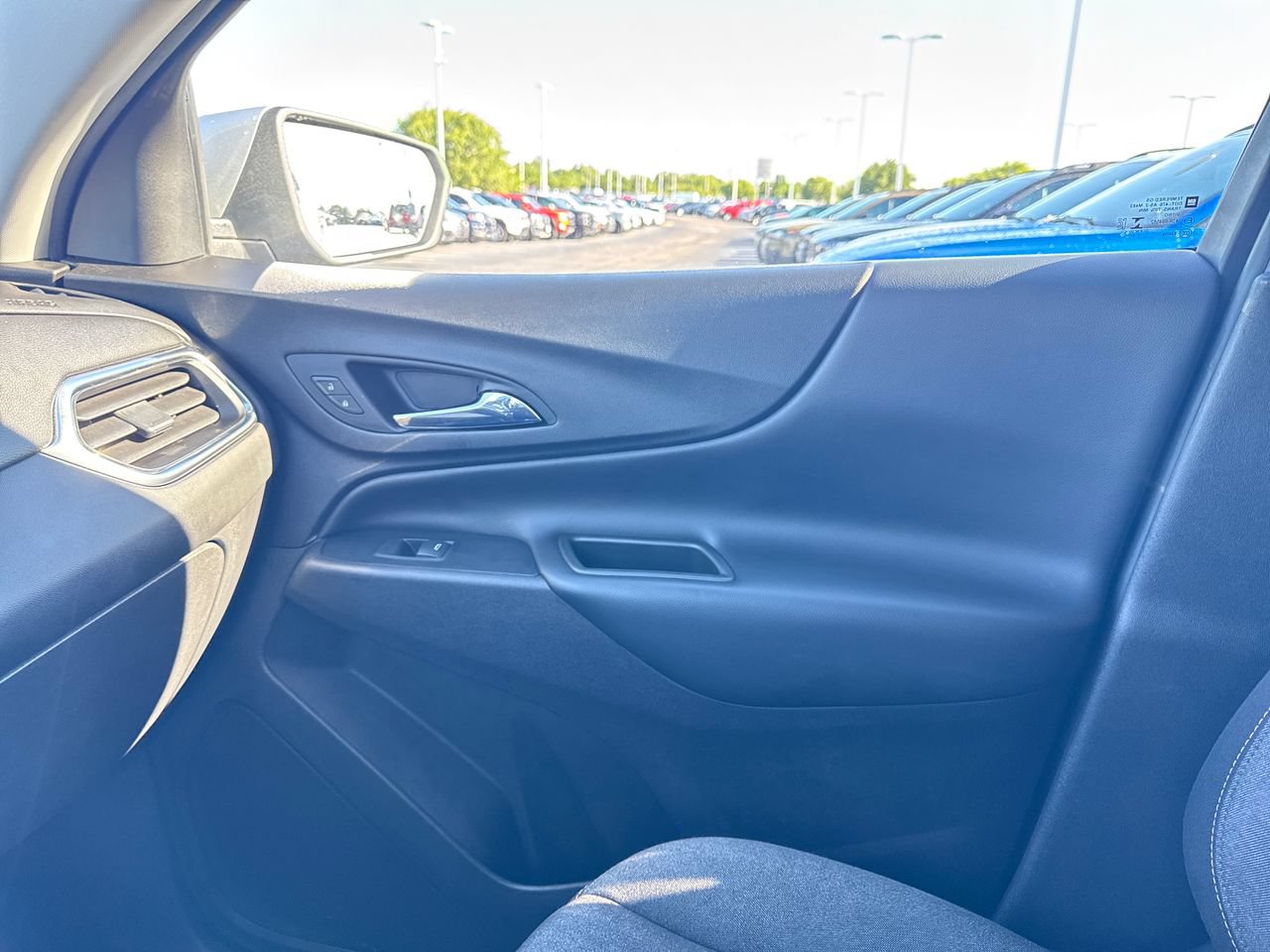 Used 2020 Chevrolet Equinox LT AWD/4WD image 21
