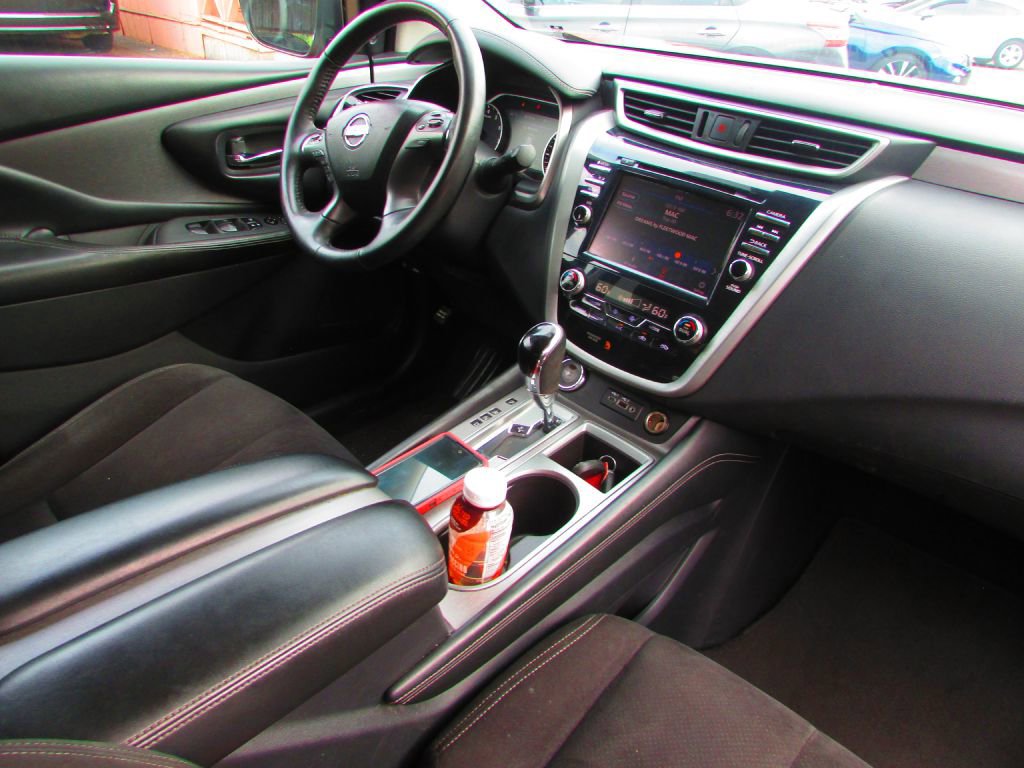 Used 2020 Nissan Murano SV image 17