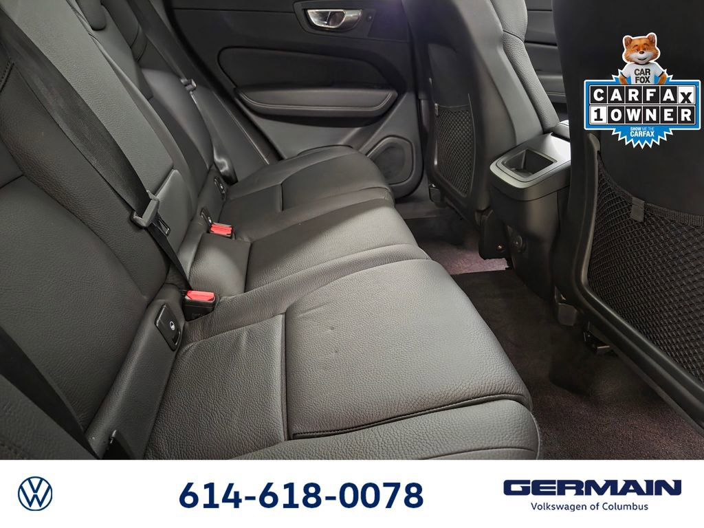 Used 2023 Volvo XC60 B5 Plus AWD/4WD image 22