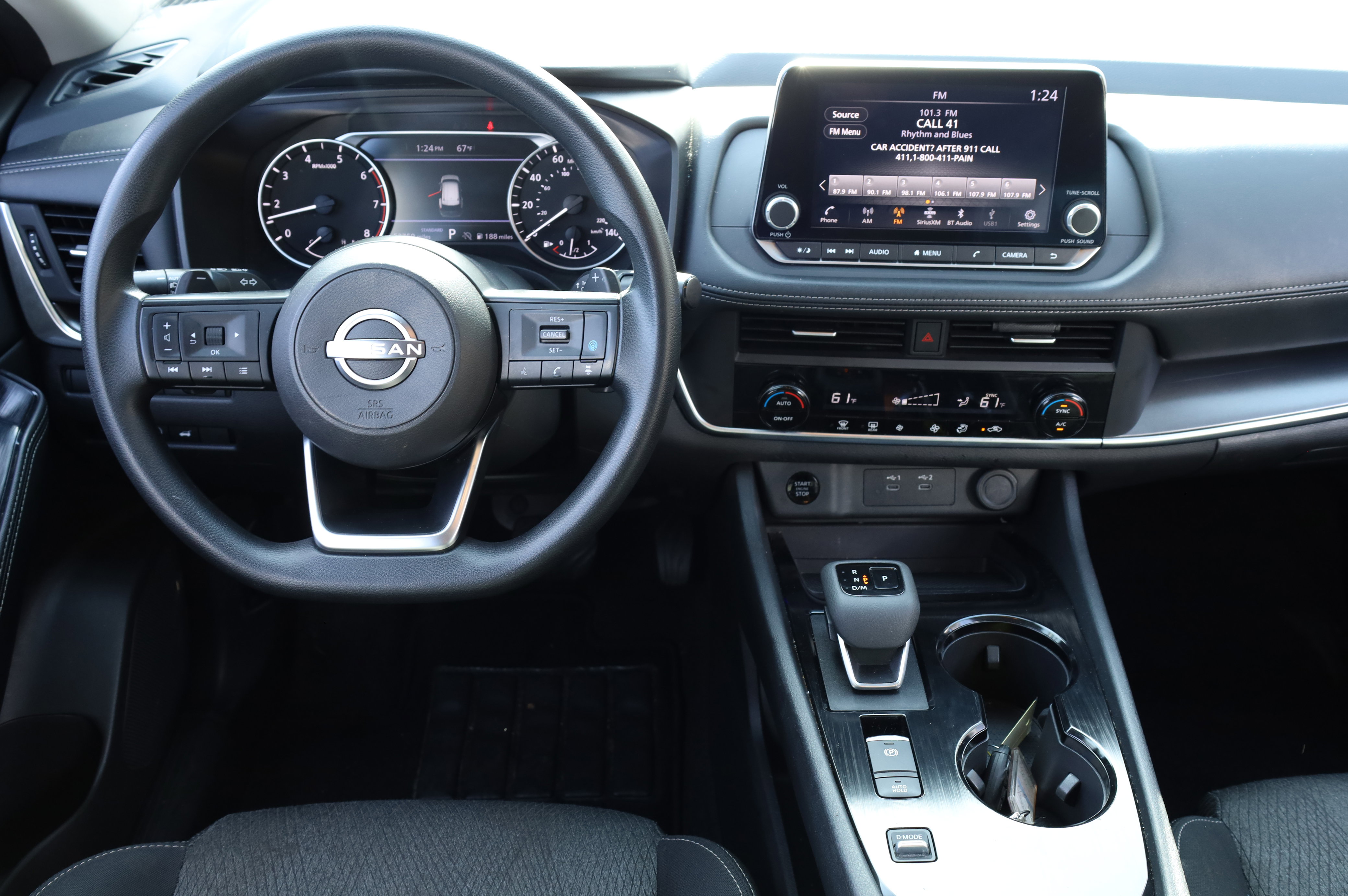 Used 2024 Nissan Rogue SV image 13