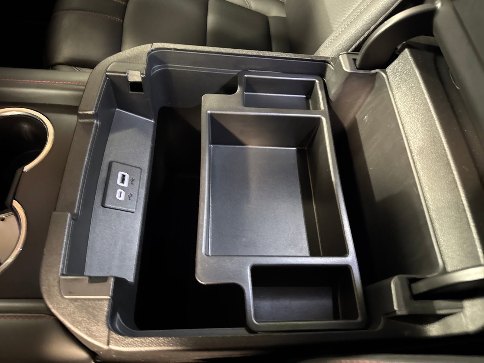 Used 2022 Chevrolet Tahoe RST w/ Luxury Package image 21