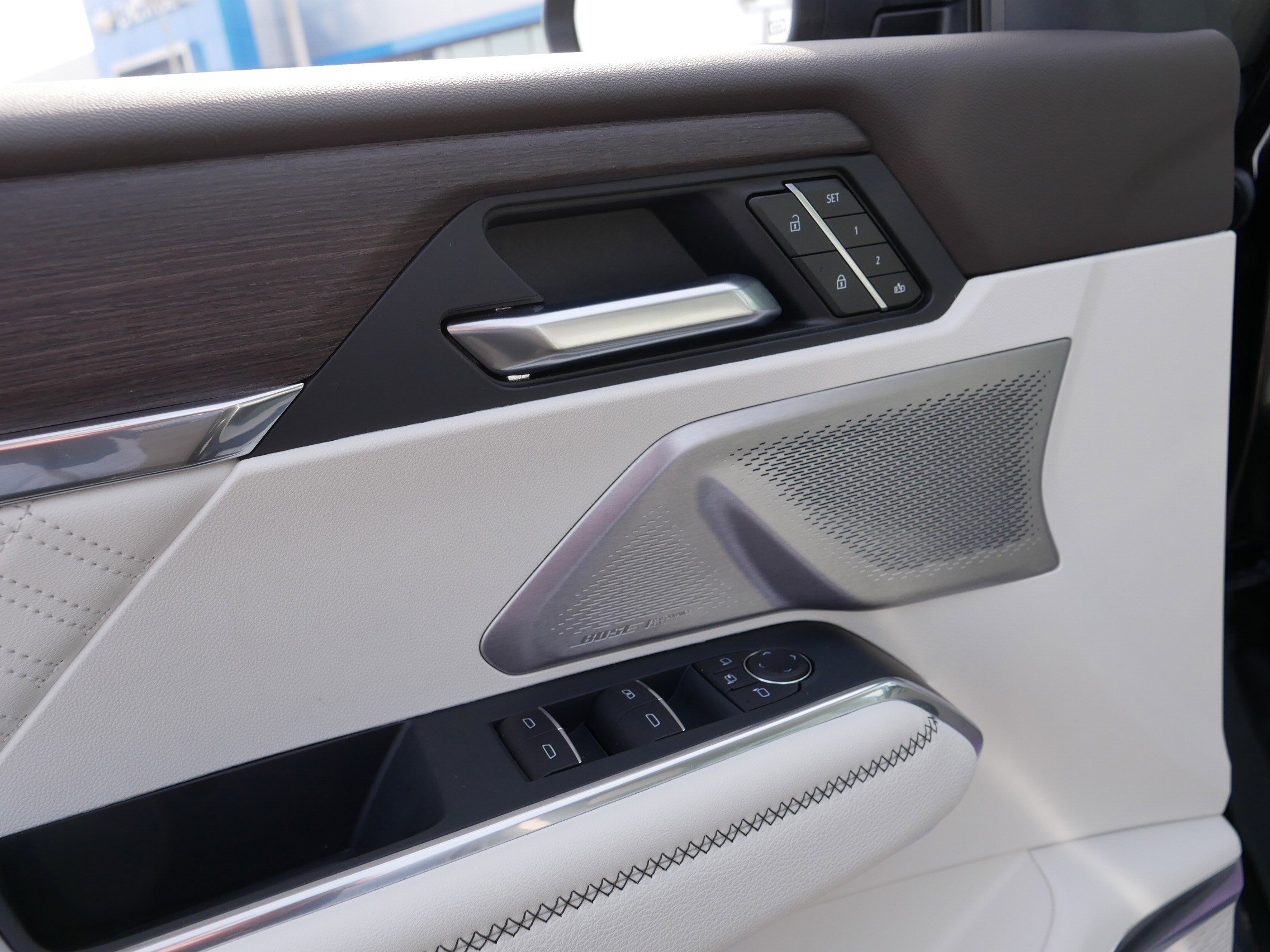 Certified 2025 GMC Acadia Denali w/ Super Cruise Package image 19