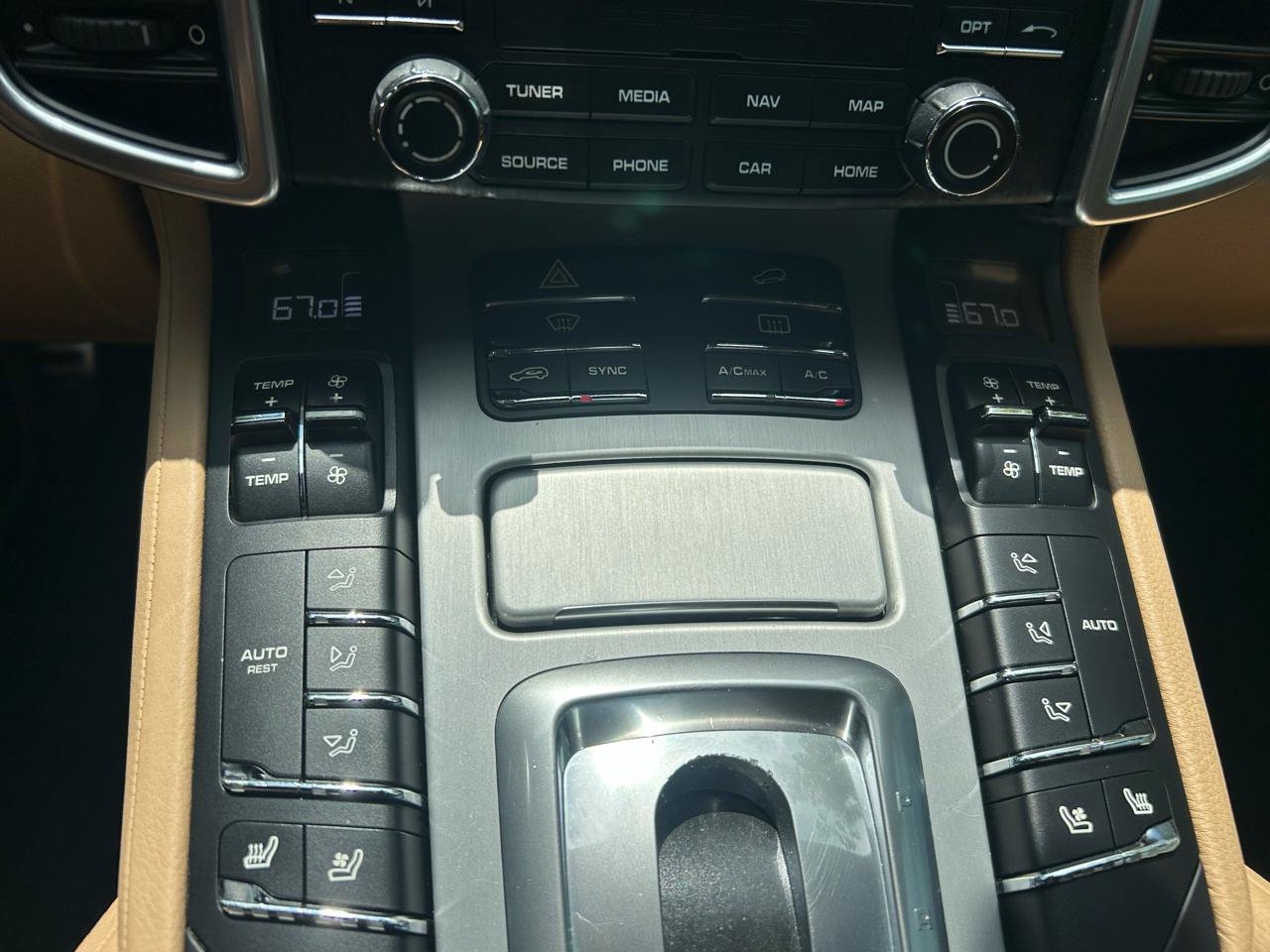 Used 2017 Porsche Cayenne S w/ Premium Plus Package AWD/4WD image 31