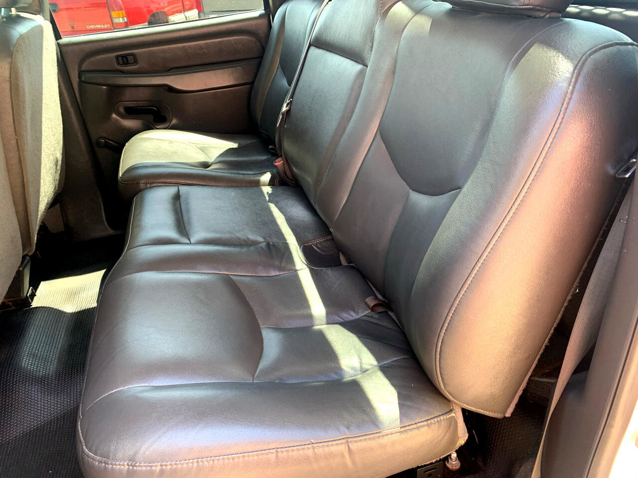 Used 2005 Chevrolet Silverado 3500 2WD Crew Cab w/ Heavy-Duty Power Package image 15