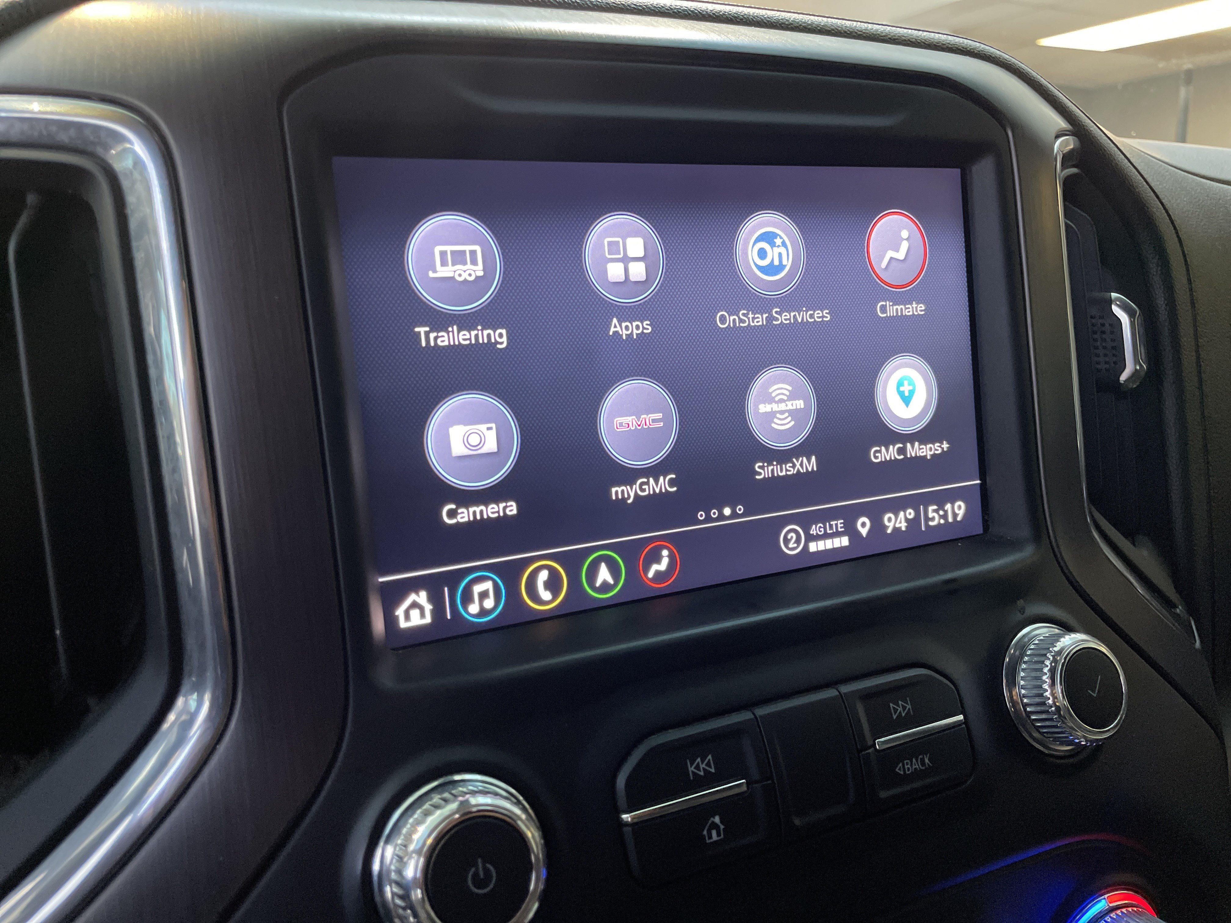 Used 2022 GMC Sierra 1500 AT4 w/ AT4 Preferred Package AWD/4WD image 26