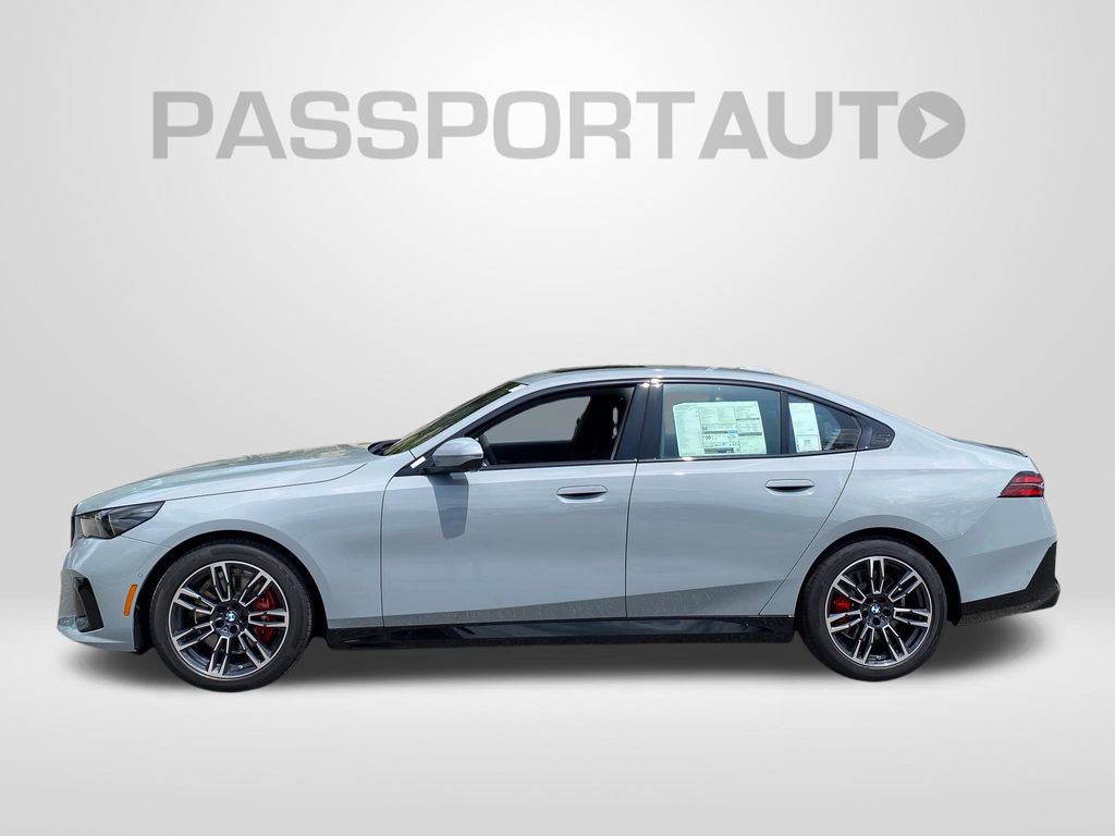 New 2027 BMW 530i xDrive w/ M Sport Package AWD/4WD image 2