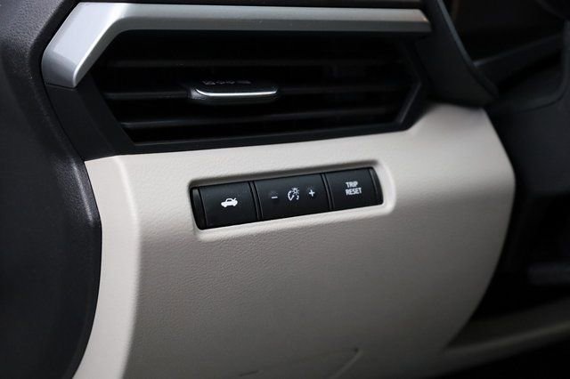 Used 2024 Nissan Altima 2.5 SV image 12