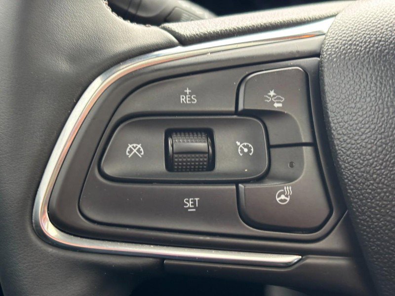 Certified 2025 Buick Encore GX Sport Touring w/ Experience Buick Package image 17