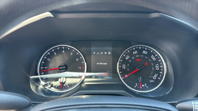 Used 2022 Toyota RAV4 XLE FWD image 24