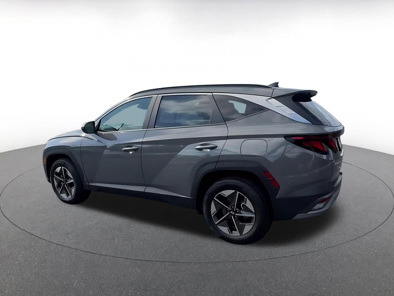 Used 2025 Hyundai Tucson SEL AWD/4WD image 10
