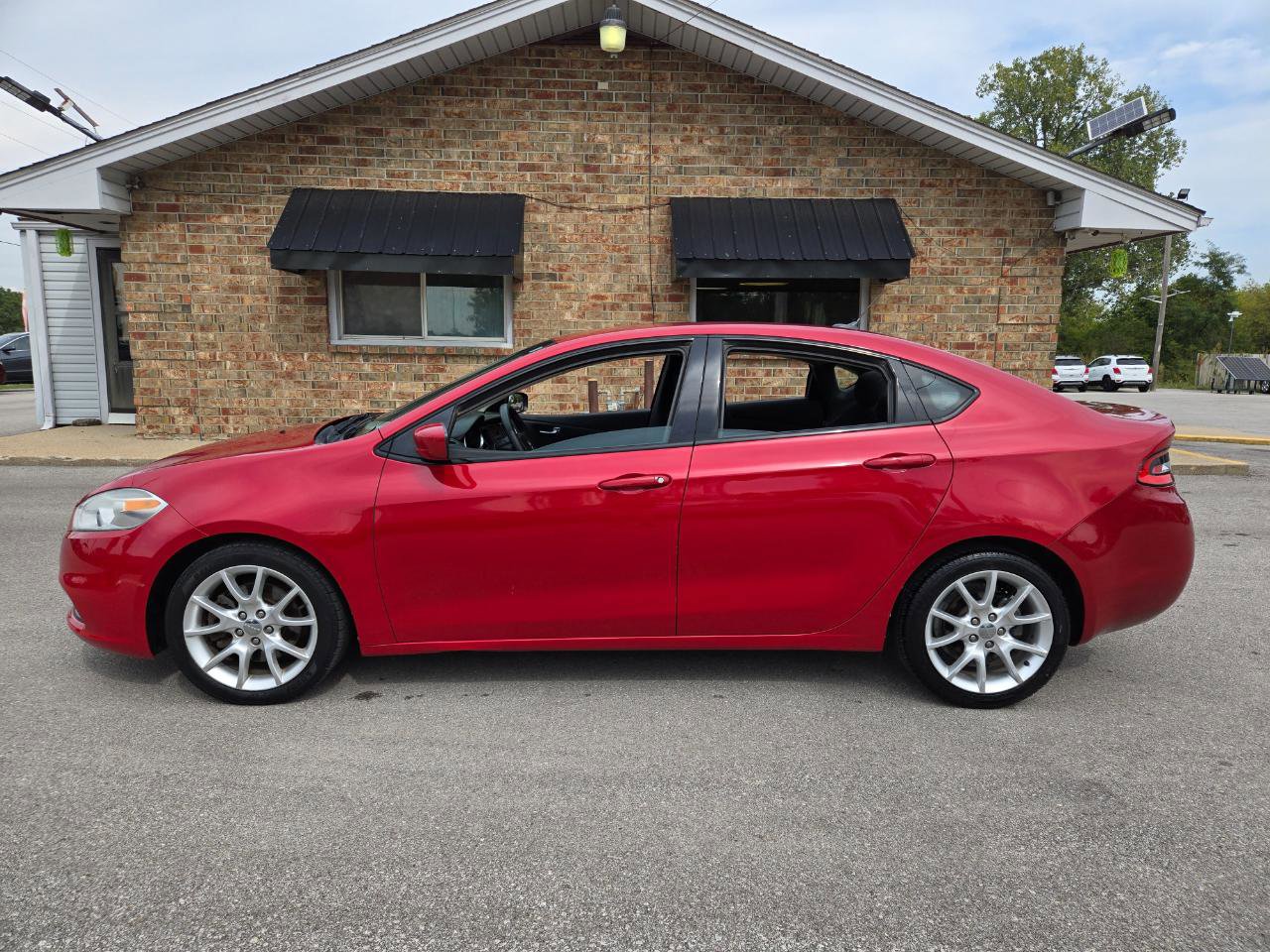 Used 2013 Dodge Dart SXT FWD image 8