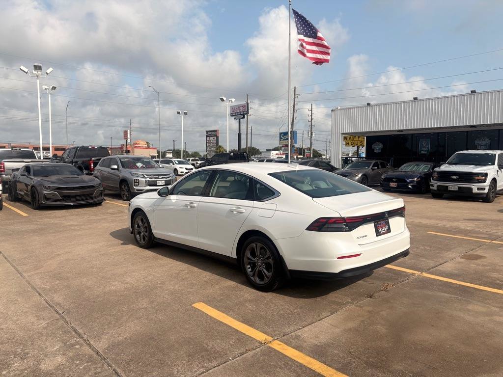 Used 2024 Honda Accord EX image 6
