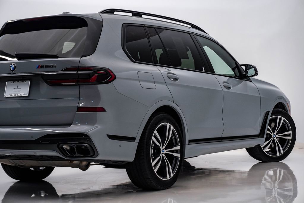 Used 2024 BMW X7 M60i w/ Executive Package image 9