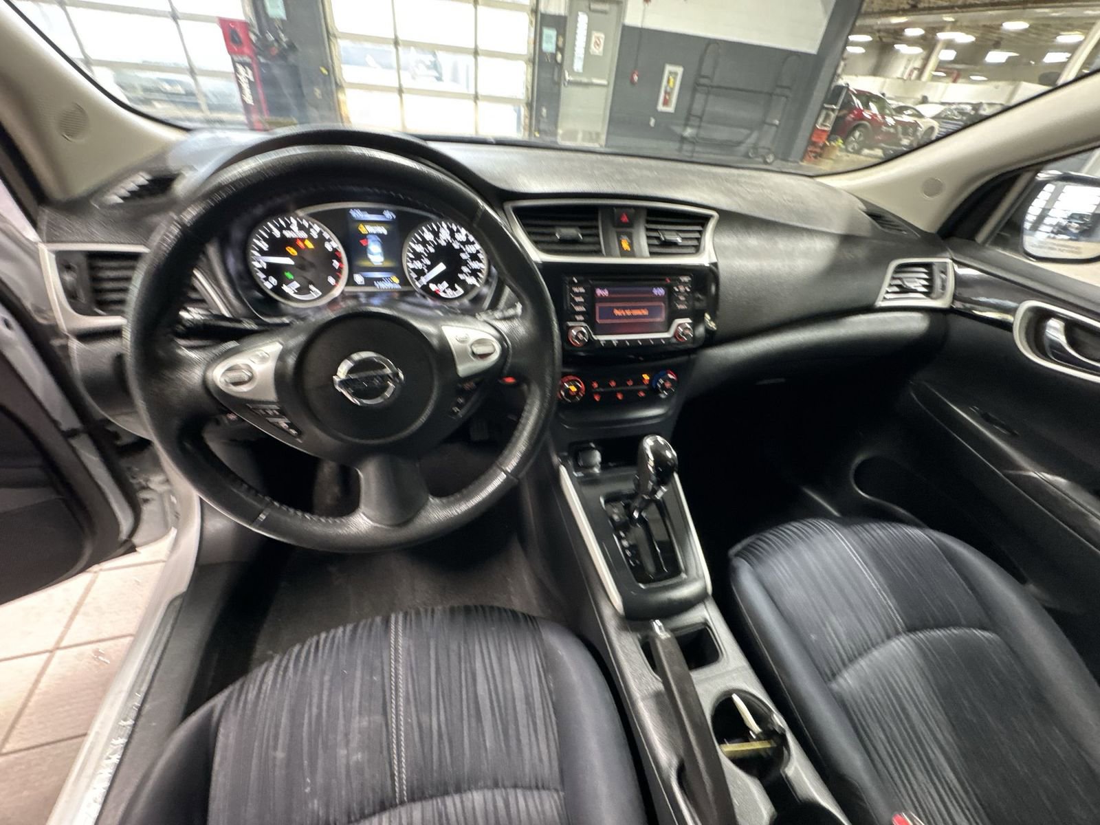 Used 2016 Nissan Sentra SV image 27