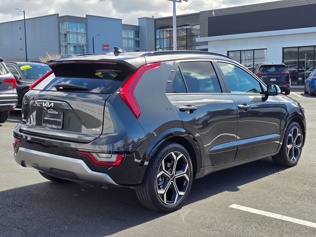 Certified 2023 Kia Niro SX Touring image 6