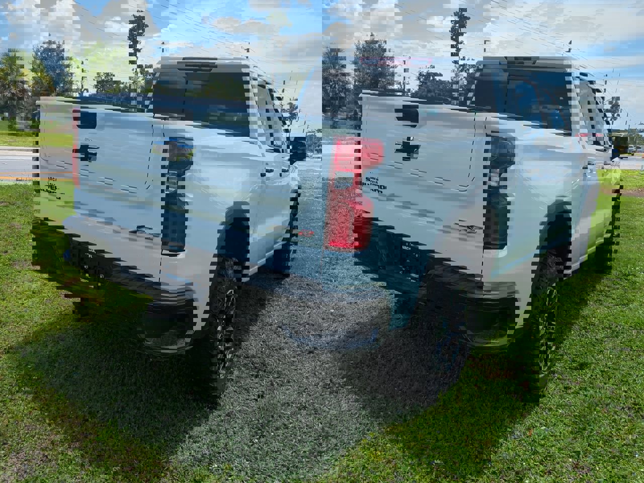 Used 2023 Chevrolet Silverado 1500 ZR2 image 4