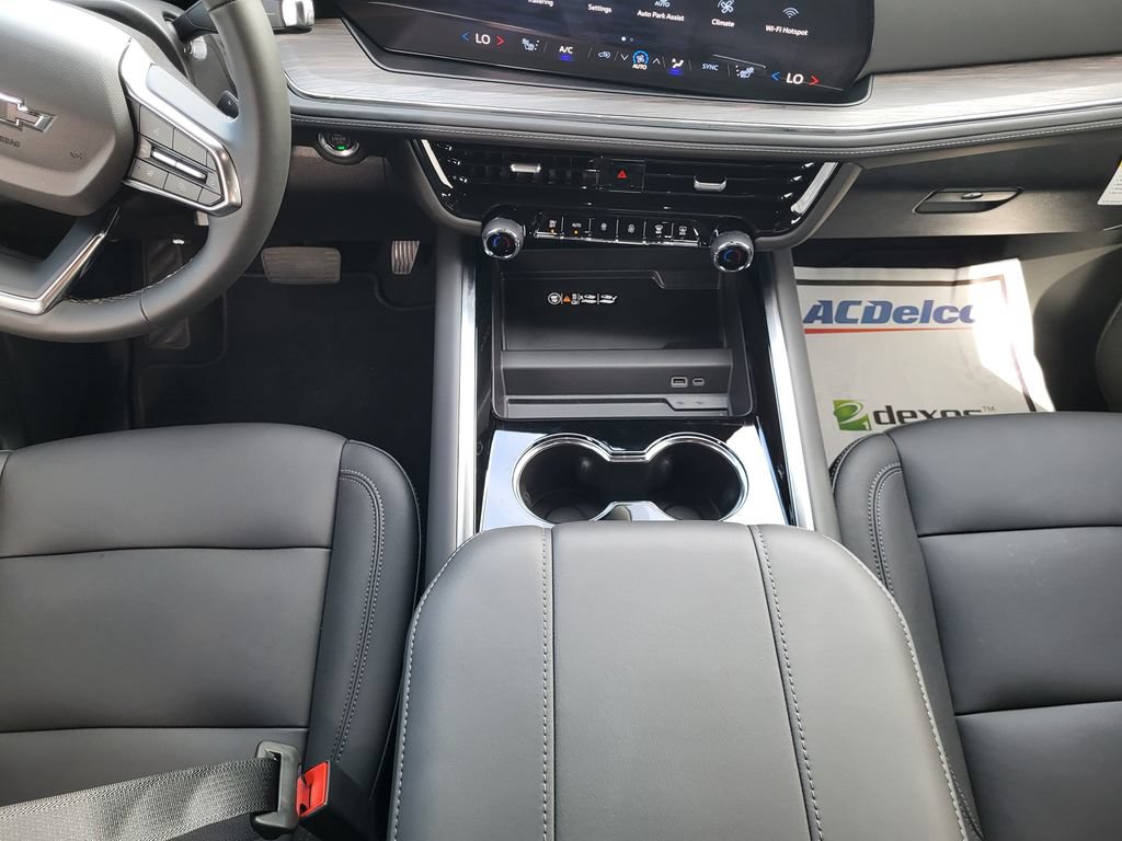 New 2026 Chevrolet Suburban Z71 w/ Comfort Package AWD/4WD image 13