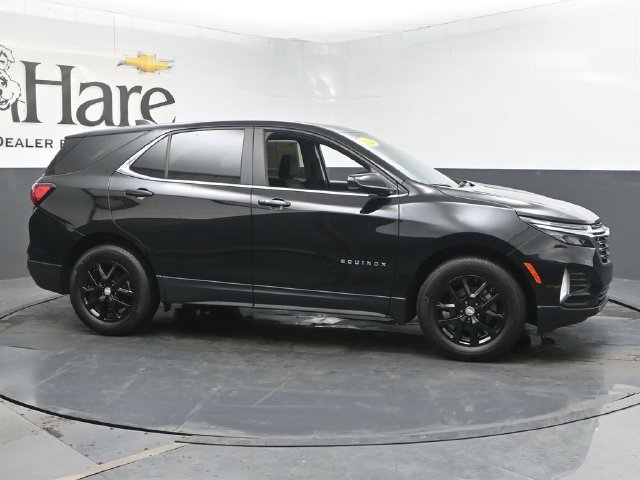 Used 2024 Chevrolet Equinox LT w/ LPO, Cargo Package FWD image 1