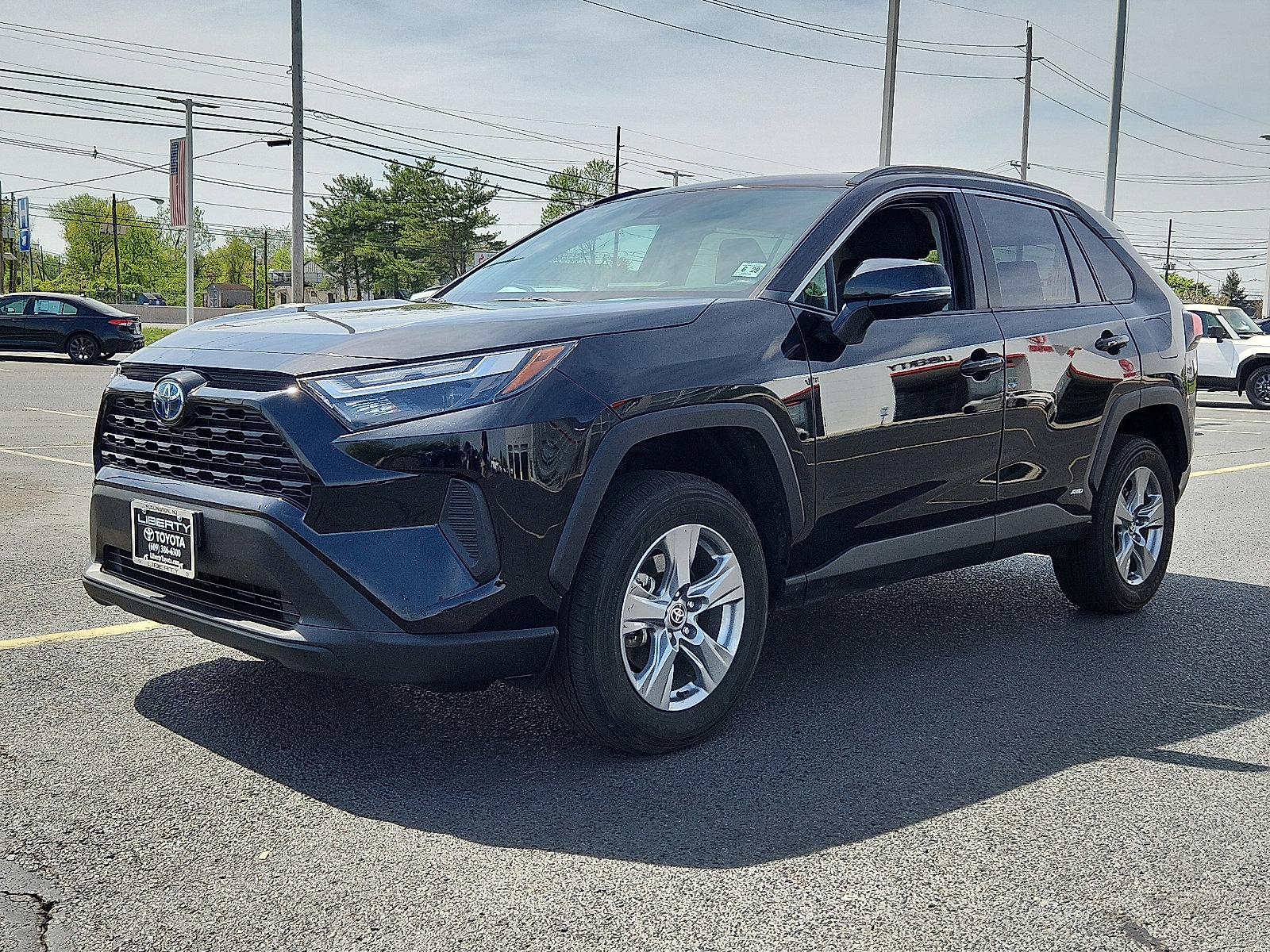 Used 2024 Toyota RAV4 XLE image 3