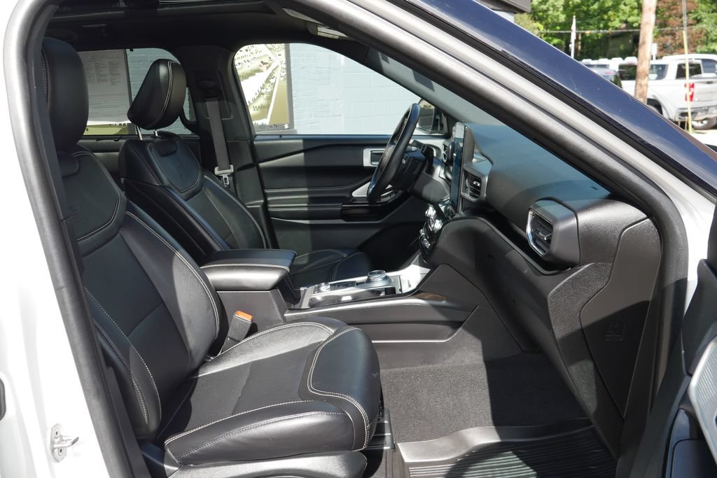 Used 2024 Ford Explorer ST w/ Equipment Group 401A AWD/4WD image 9