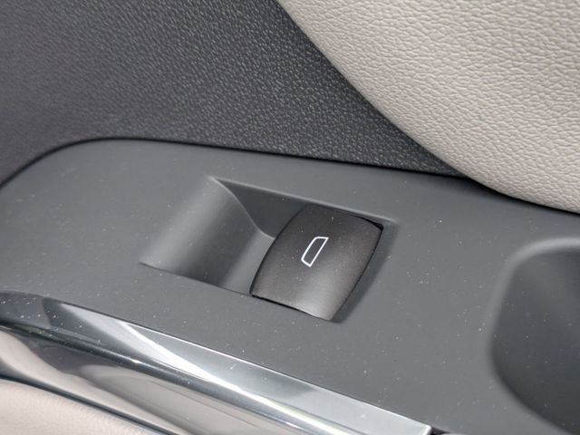 New 2026 Chevrolet Traverse LT FWD image 32