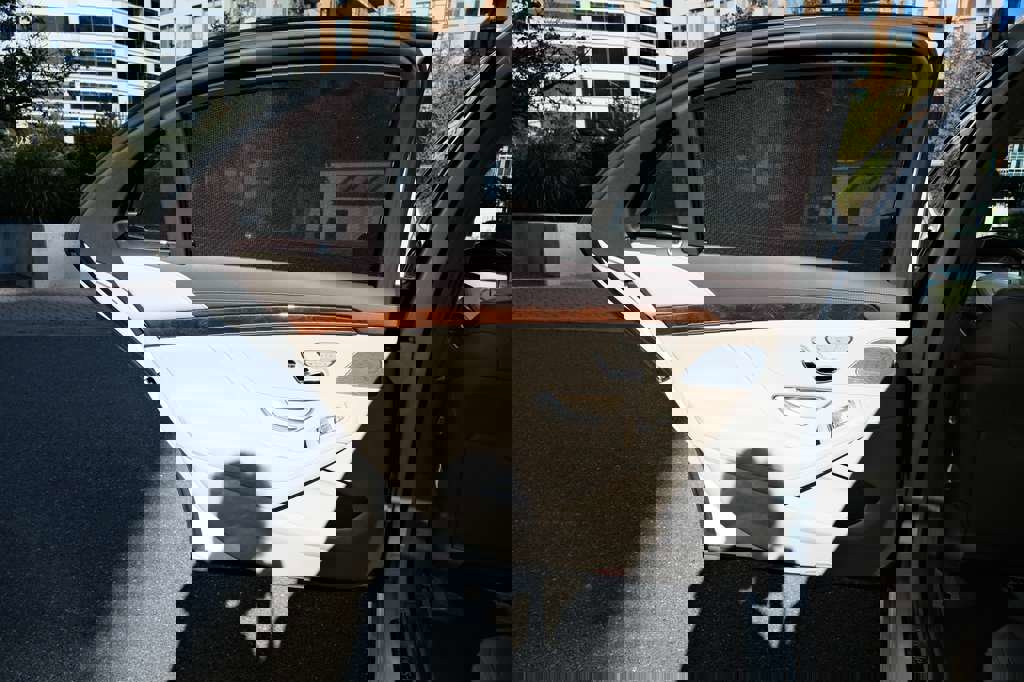 Used 2015 Mercedes-Benz S 550 Sedan image 23