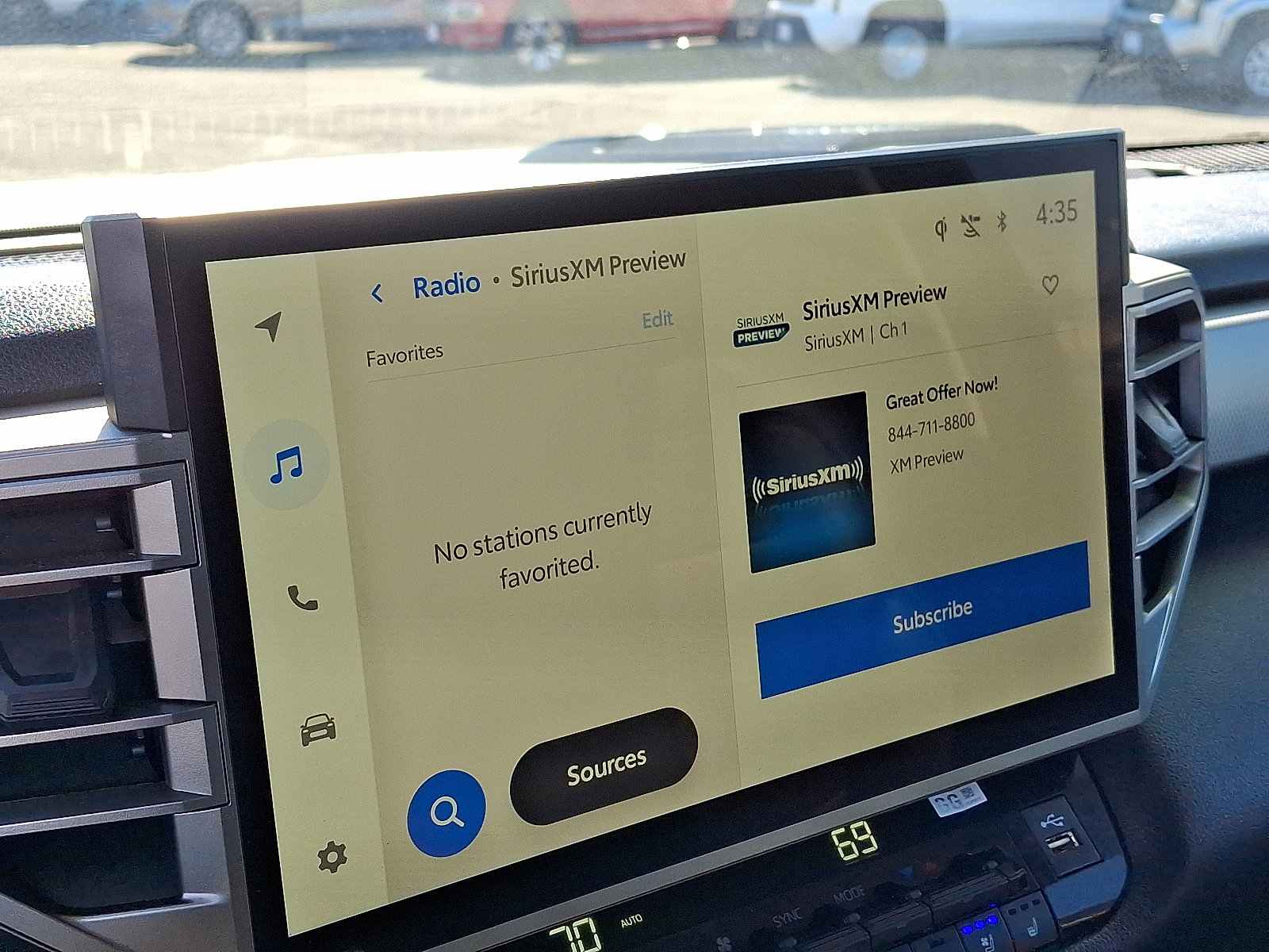 Used 2024 Toyota Tundra Limited image 17