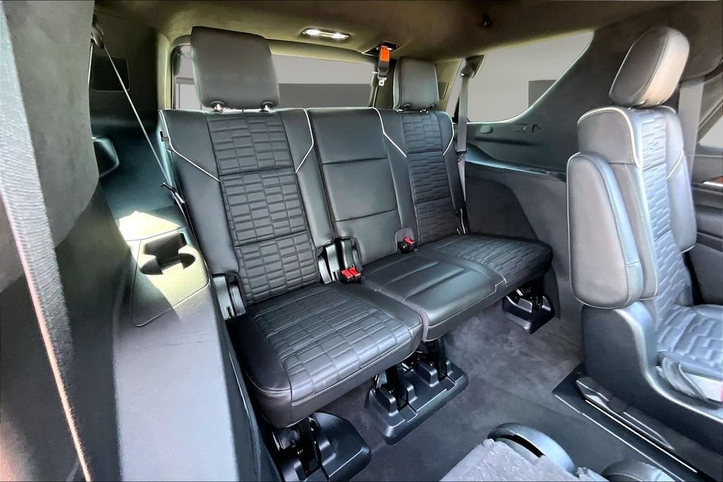 Used 2023 Cadillac Escalade Premium Luxury Platinum AWD/4WD image 30