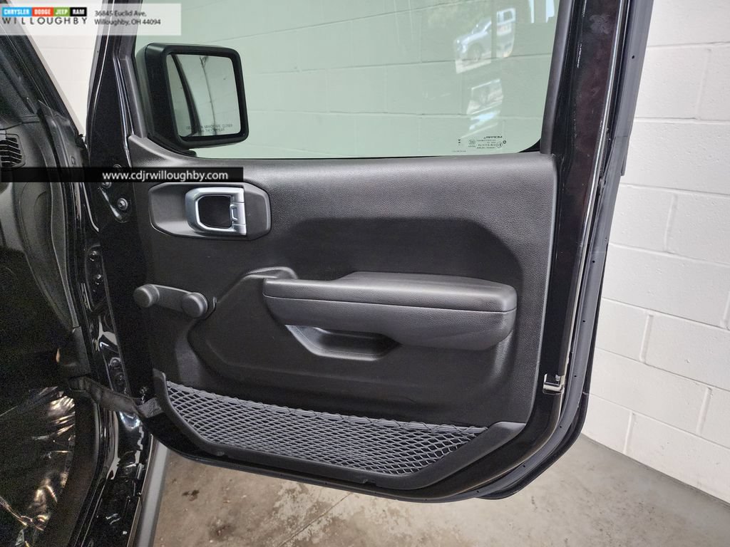 Used 2023 Jeep Wrangler Unlimited Sport AWD/4WD image 29
