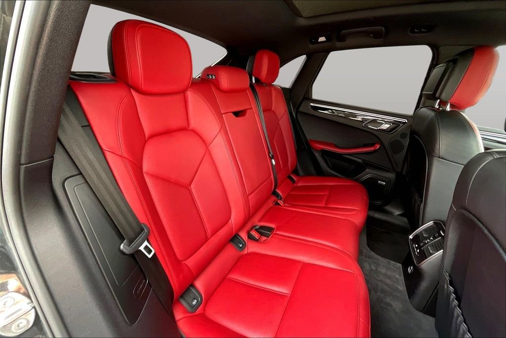 Used 2020 Porsche Macan S AWD/4WD image 25