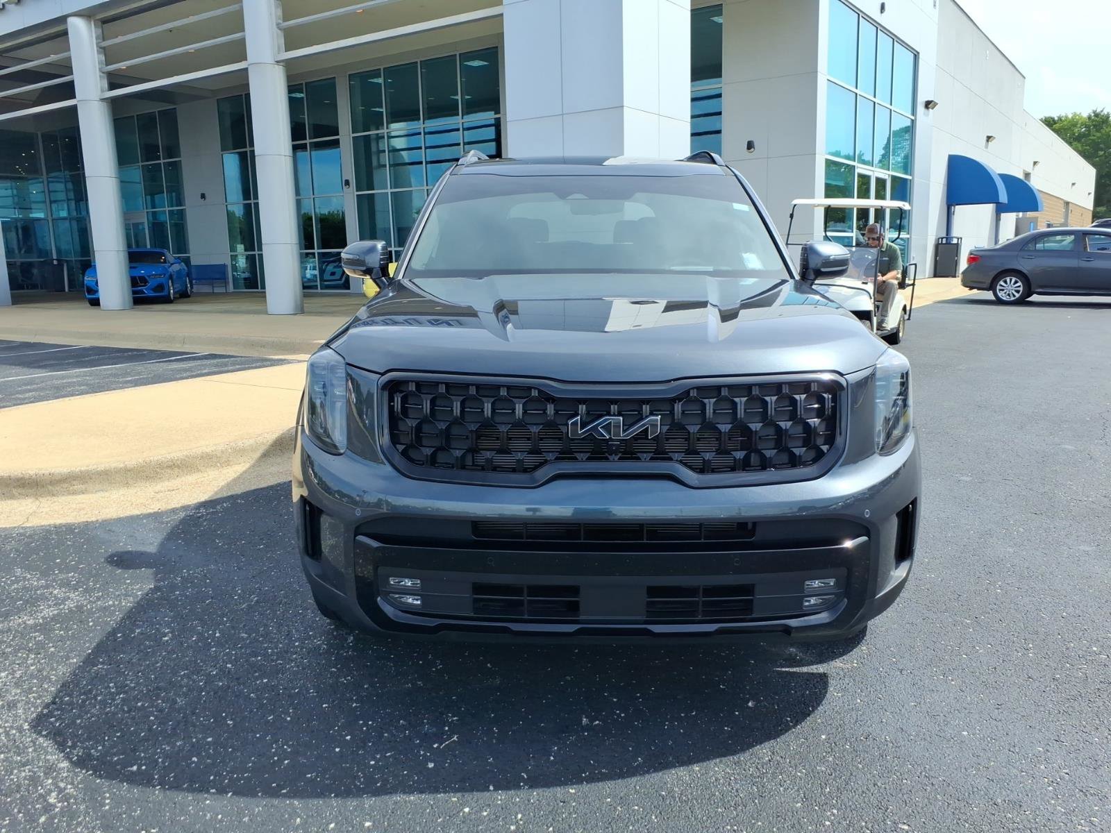 Used 2024 Kia Telluride SX Prestige X-Line AWD/4WD image 2