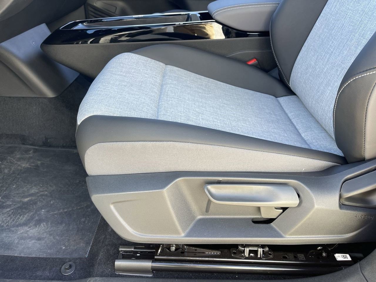 New 2026 Volkswagen ID.4 Pro image 16