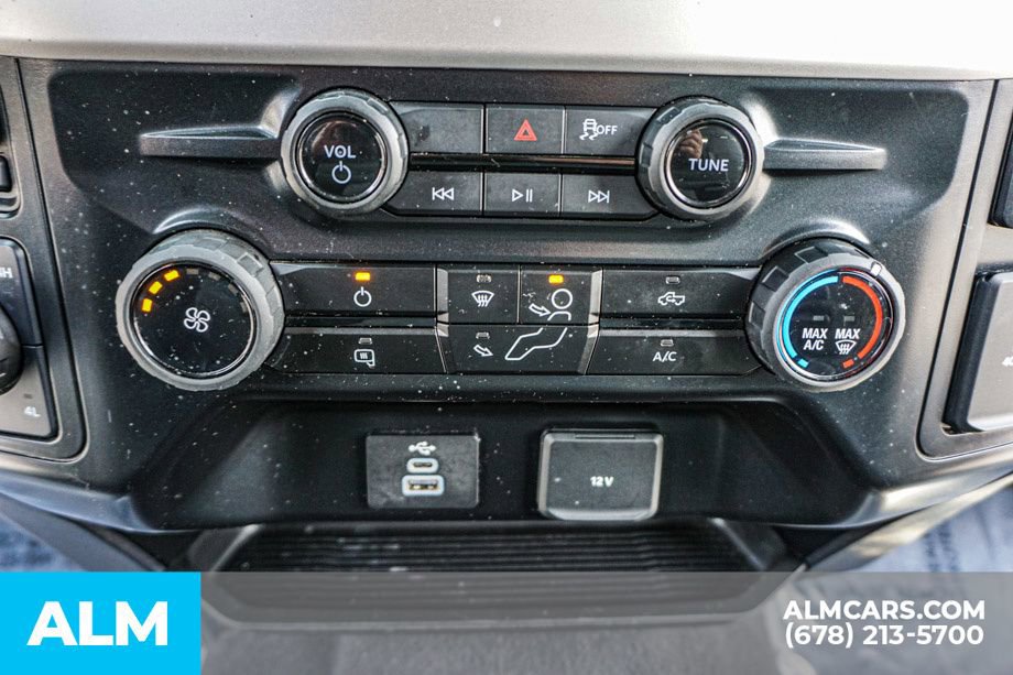 Used 2025 Ford F250 XLT image 40