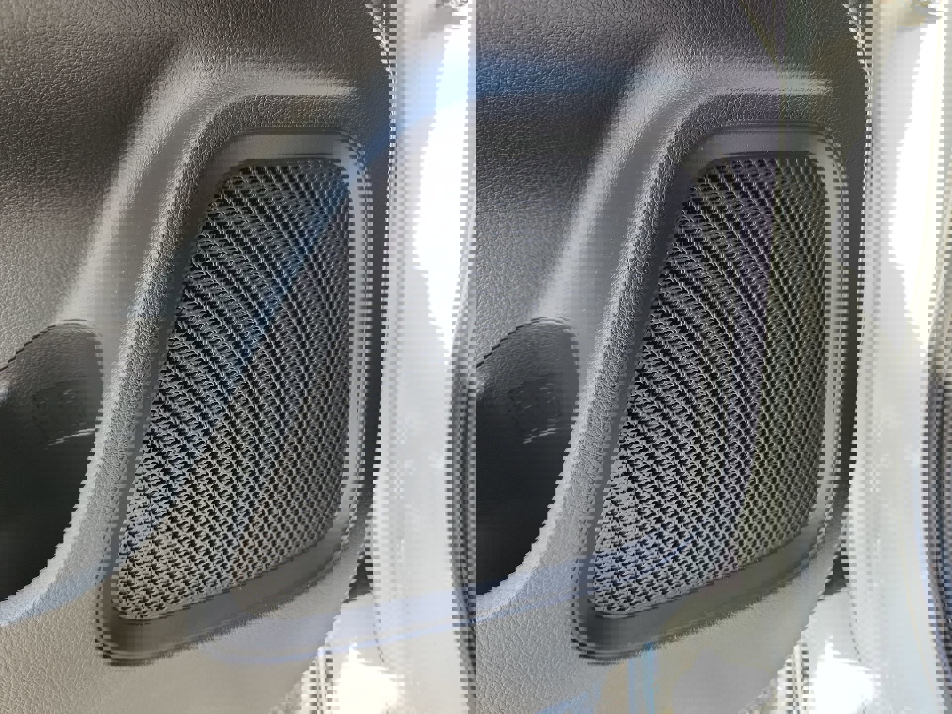 Used 2018 Mitsubishi Outlander GT image 19