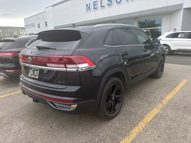 Used 2024 Volkswagen Atlas Cross Sport SE AWD/4WD image 7