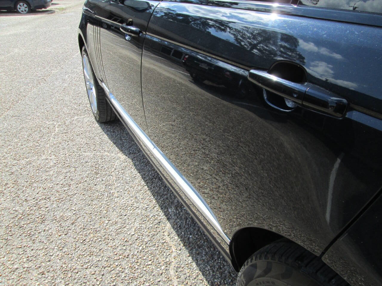 Used 2017 Land Rover Range Rover Supercharged image 11