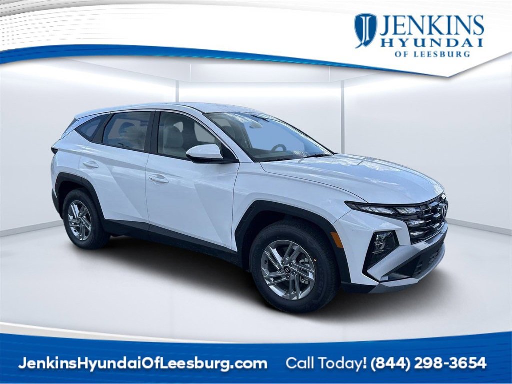 New 2025 Hyundai Tucson SE