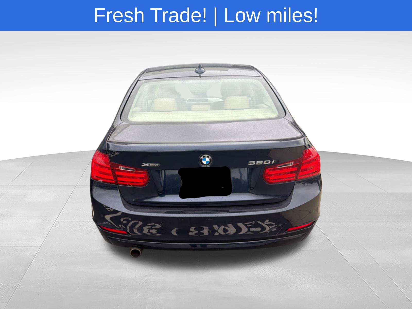 Used 2014 BMW 320i xDrive Sedan AWD/4WD image 4