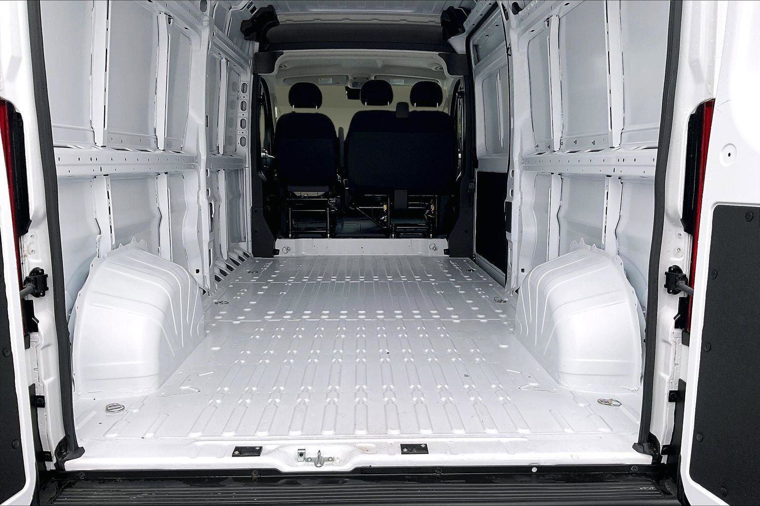 New 2025 RAM ProMaster 2500 w/ Convenience Group image 5