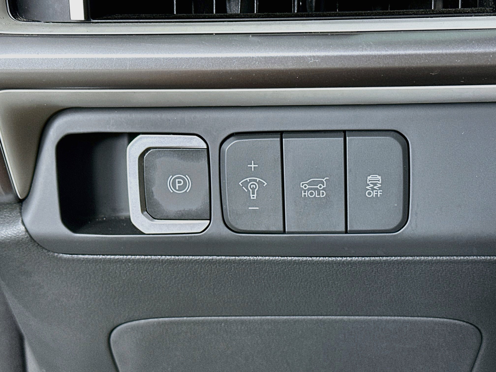 Used 2025 Hyundai Santa Fe SEL AWD/4WD image 17