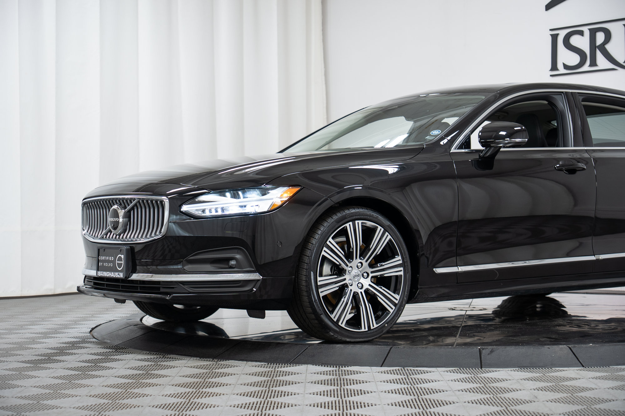 Used 2023 Volvo S90 B6 Plus w/ Protection Package Premier AWD/4WD image 25