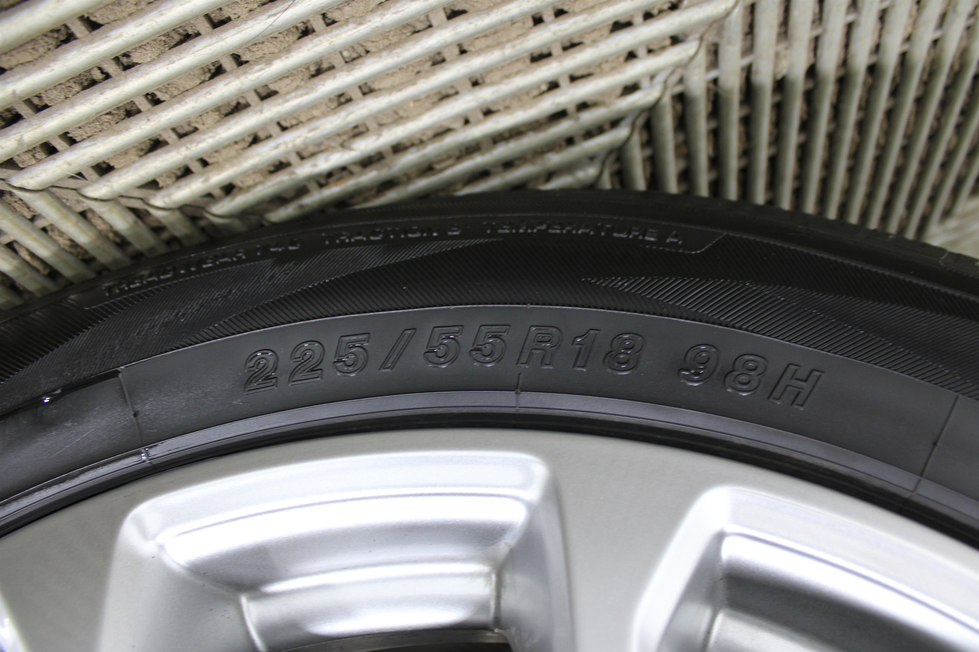 Used 2024 Jeep Compass Latitude image 41