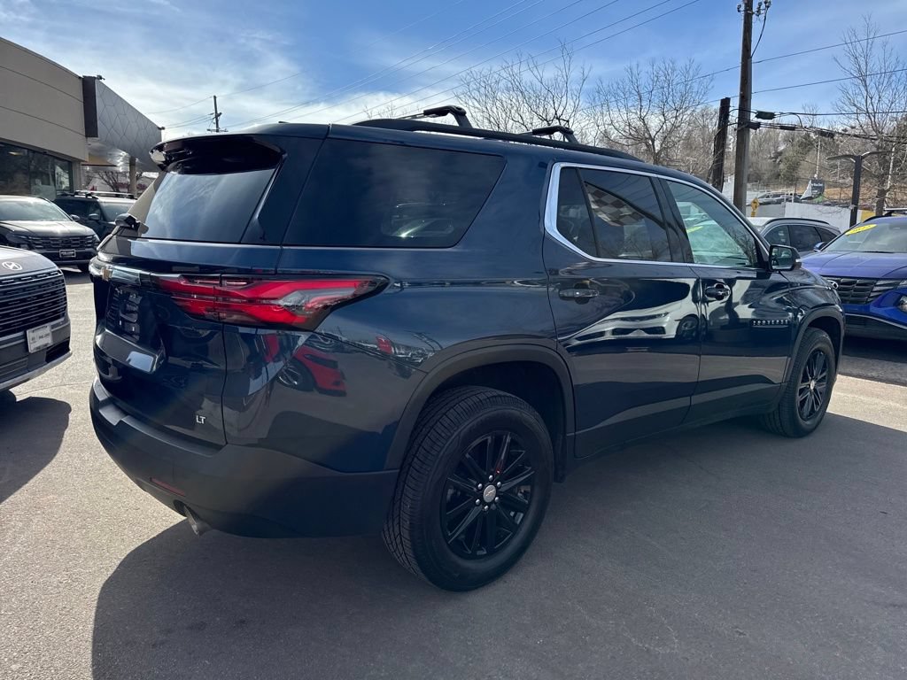 Used 2022 Chevrolet Traverse LT FWD image 9