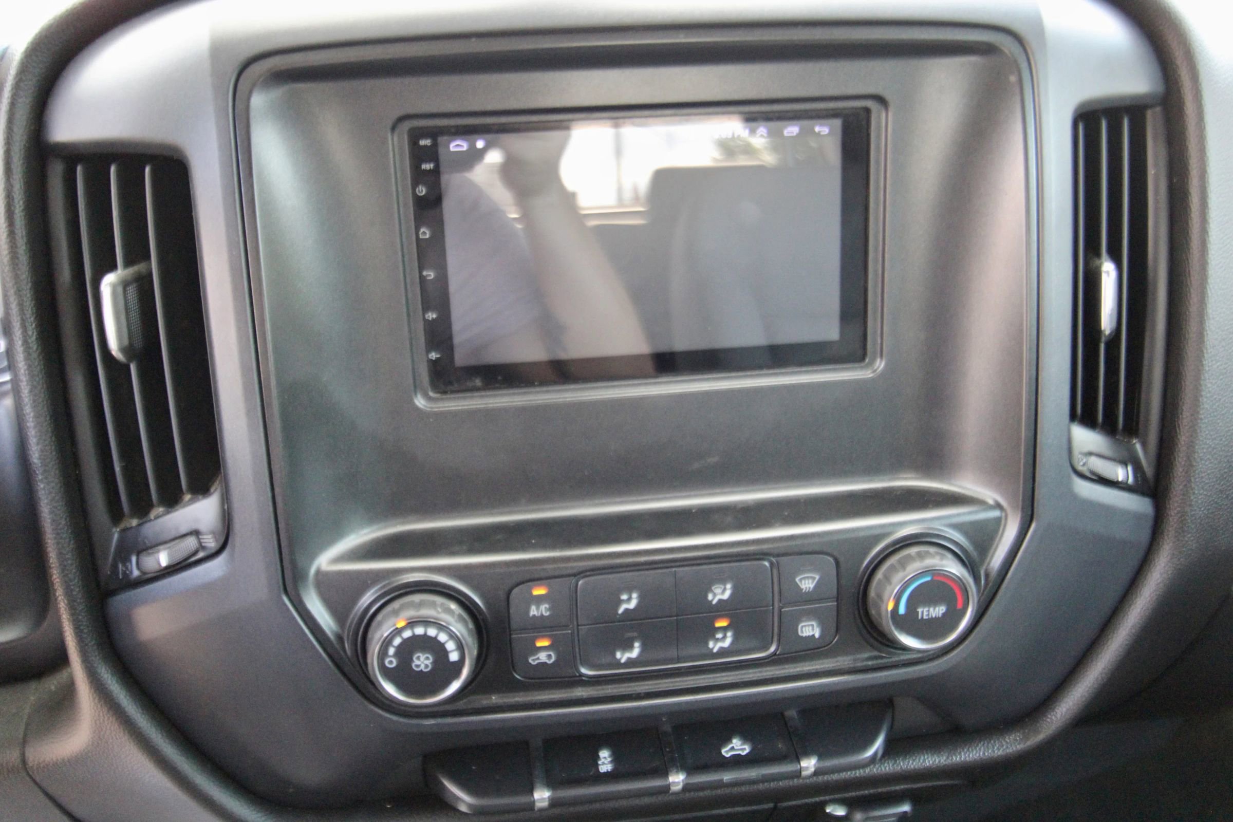 Used 2015 GMC Sierra 1500 4x4 Crew Cab image 18