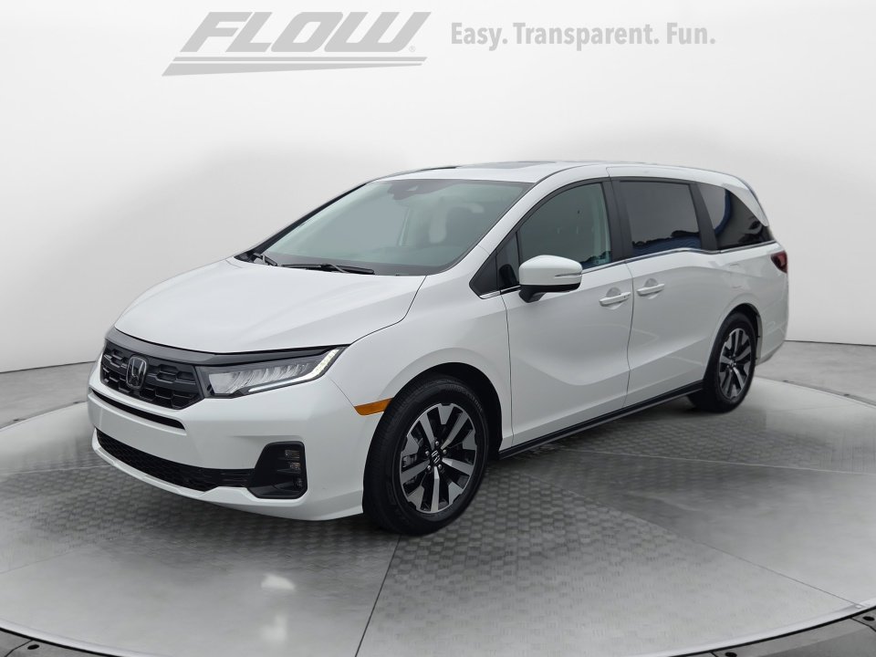 Certified 2026 Honda Odyssey EX-L image 3
