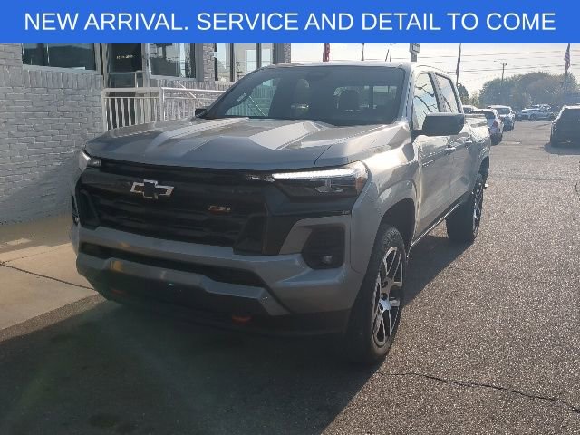 Used 2023 Chevrolet Colorado Z71 w/ Z71 Convenience Package 2 AWD/4WD image 1