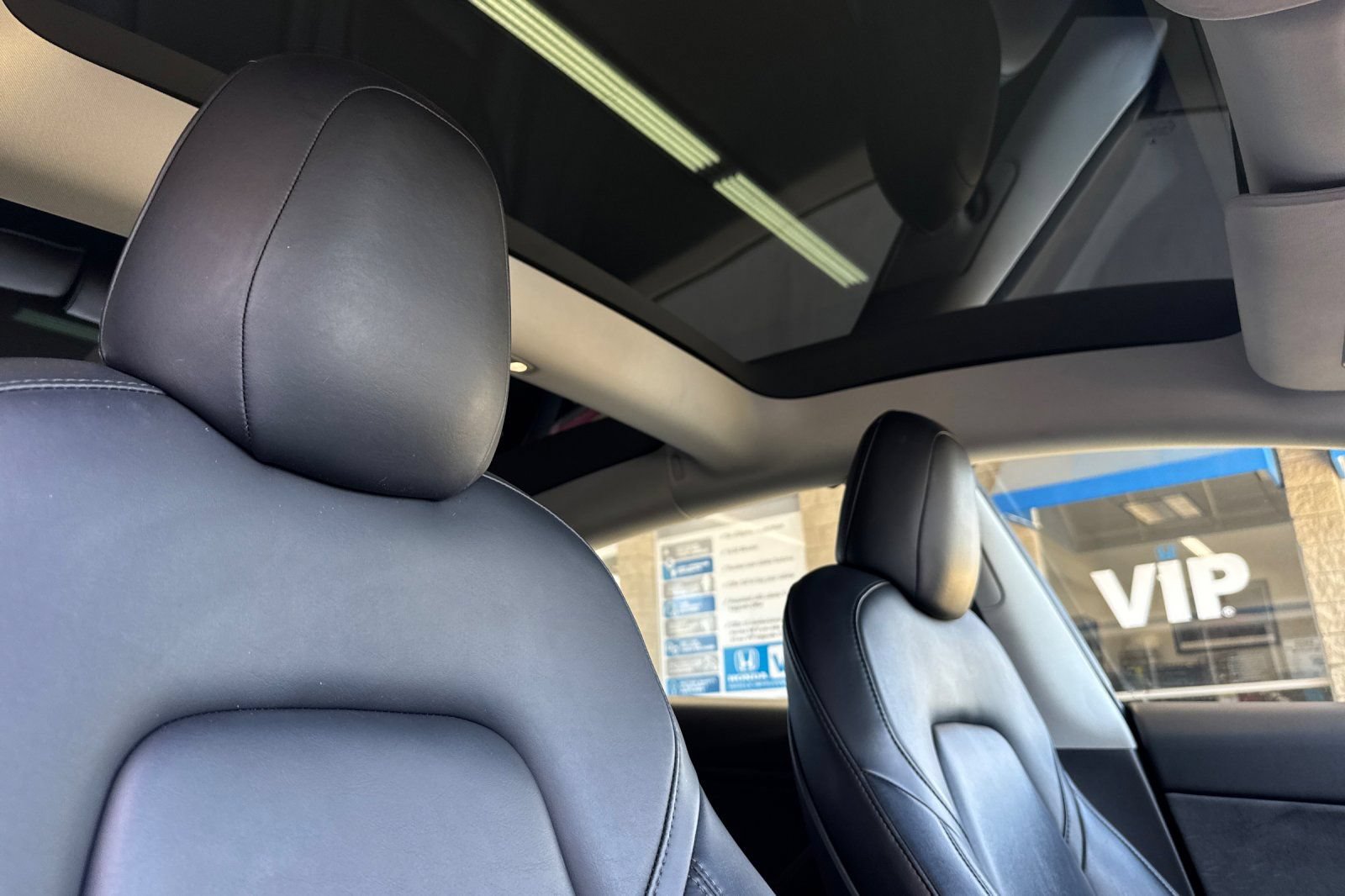Used 2022 Tesla Model 3 Long Range AWD/4WD image 16