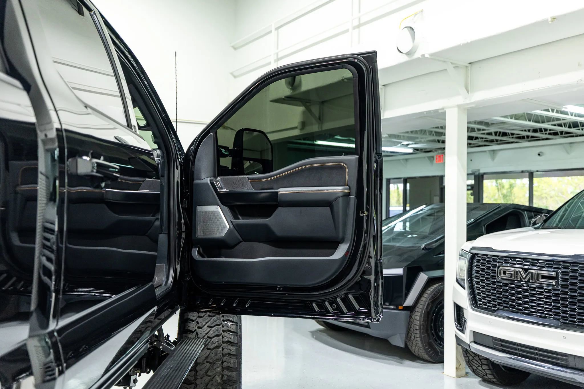 Used 2024 Ford F350 Platinum image 47